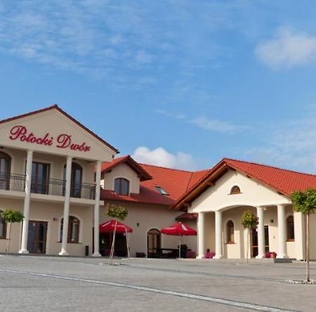 Potocki Dwor Hotel Jędrzejów Kültér fotó